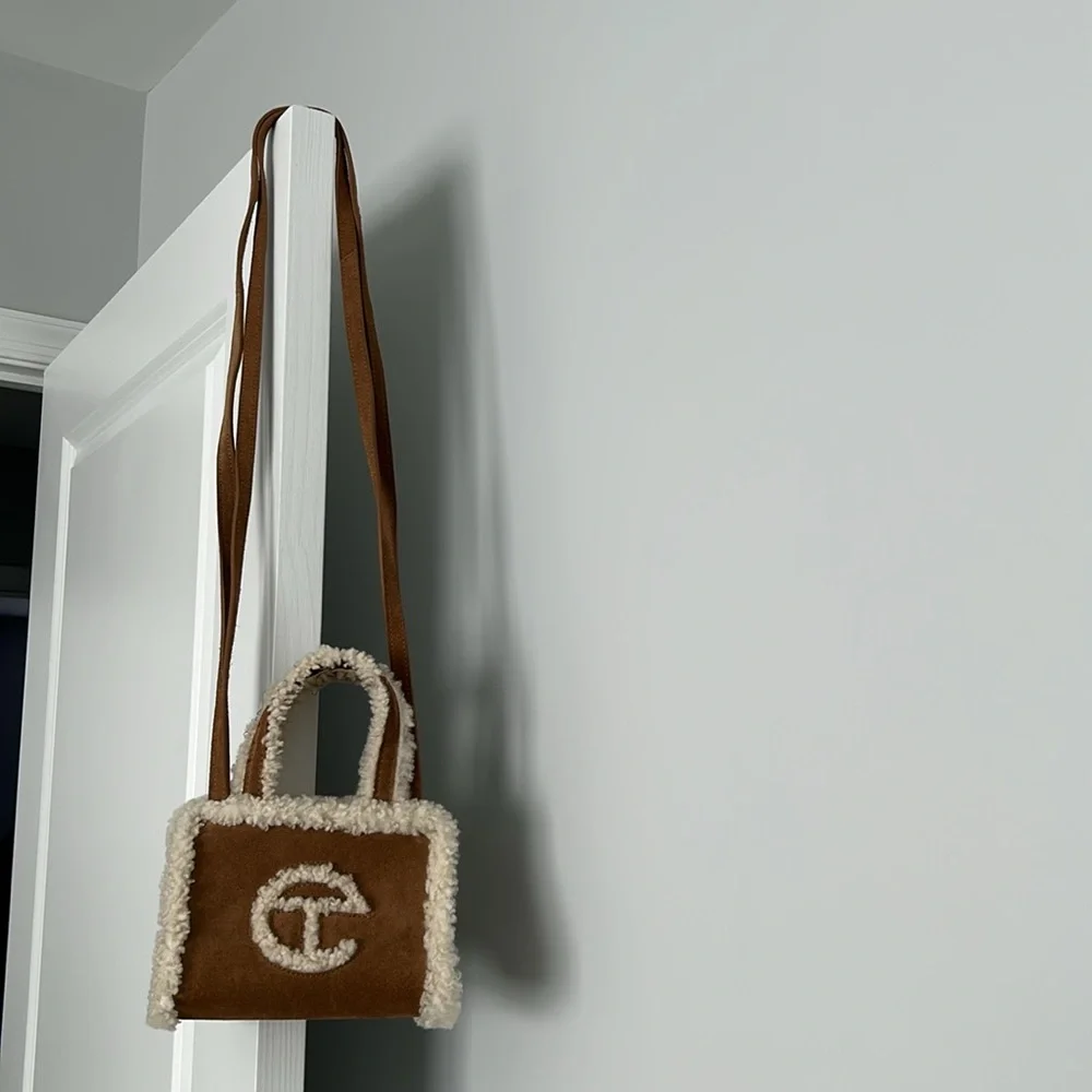 Telfar x Ugg small purse in chestnut - Picture 9 of 10